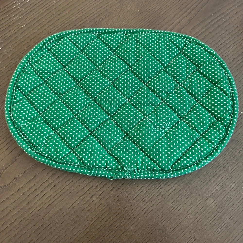 Vintage Christmas Santa Holiday Menu Potholder Green‎ Polka Dot Quilted Oval